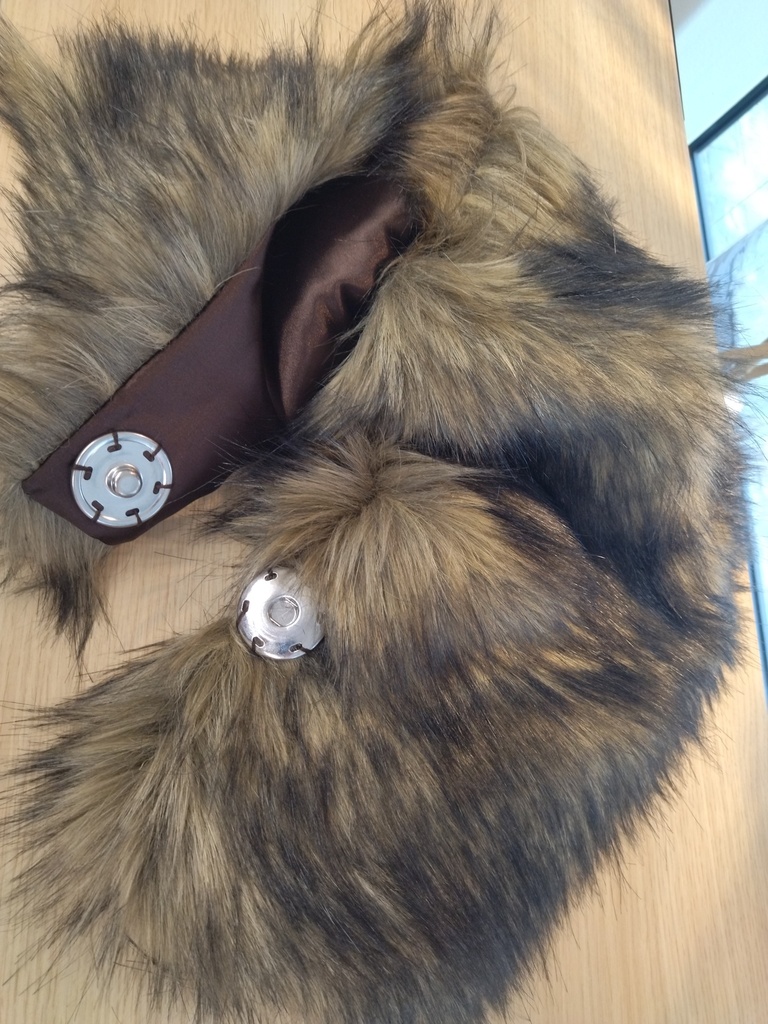 Ruby &amp; Ed Nekwarmer -Luxe Wild Wolf